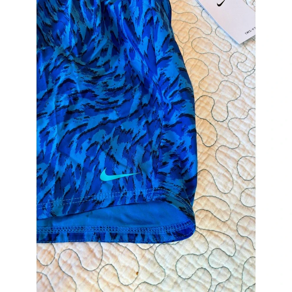 Nike One Girls Dri-FIT Blue  Training Shorts Size Medium‎